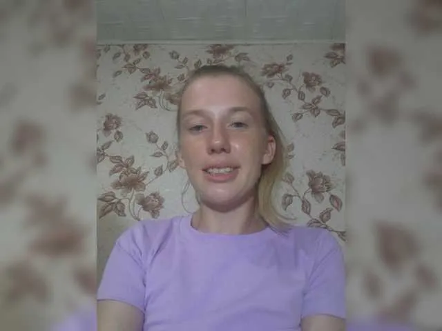 Live sex webcam photo for Zayka-6 #275716775