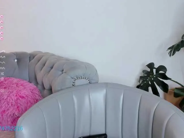 Live sex webcam photo for Zayyda #276174051