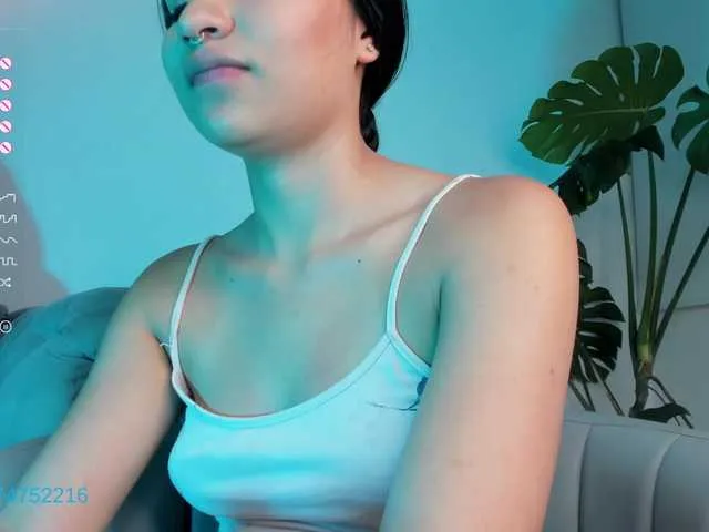 Live sex webcam photo for Zayyda #276407580
