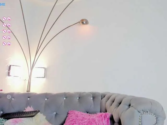 Live sex webcam photo for Zayyda #276657488