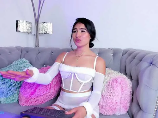 Live sex webcam photo for Zayyda #276983630