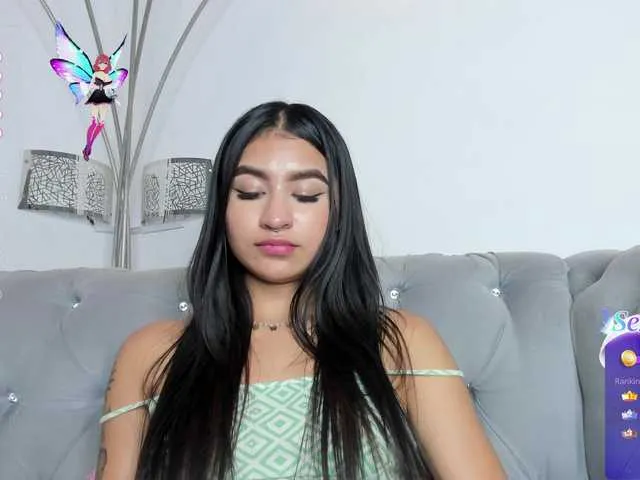 Live sex webcam photo for Zayyda #277634748