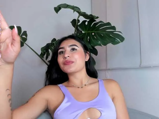 Live sex webcam photo for Zayyda #278104633