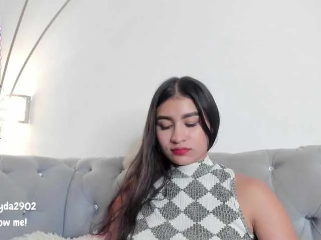 Live sex webcam photo for Zayyda #290343517