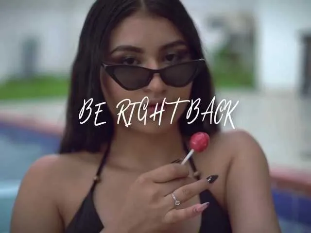 Live sex webcam photo for Zayyda #290981262