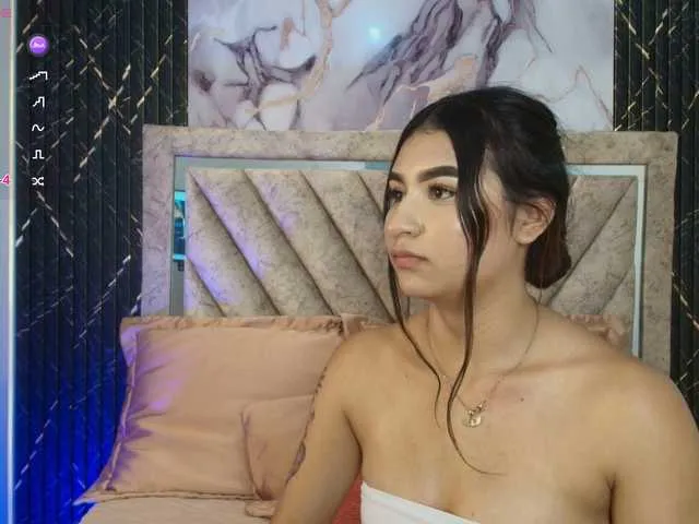 Live sex webcam photo for Zayyda #291153914