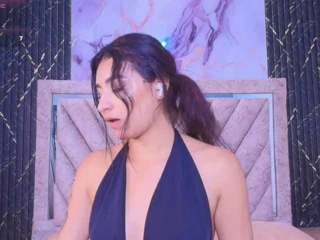 Live sex webcam photo for Zayyda #291469927