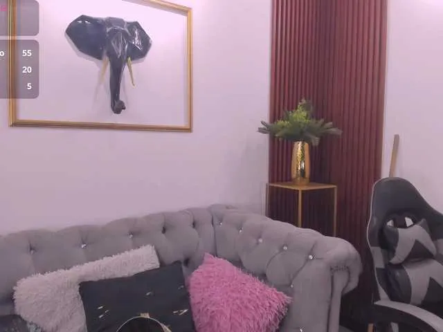 Live sex webcam photo for Zayyda #291701813