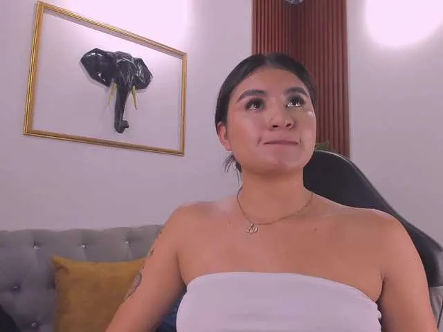 Live sex webcam photo for Zayyda #291819875