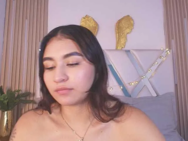 Live sex webcam photo for Zayyda #292042910