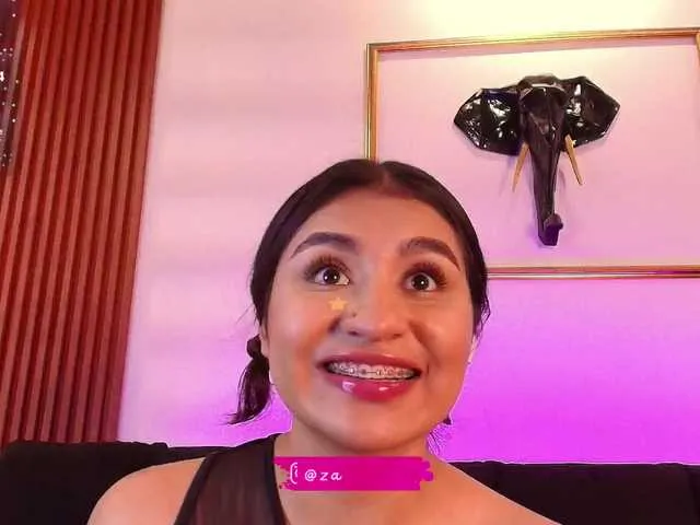 Live sex webcam photo for Zayyda #292351194