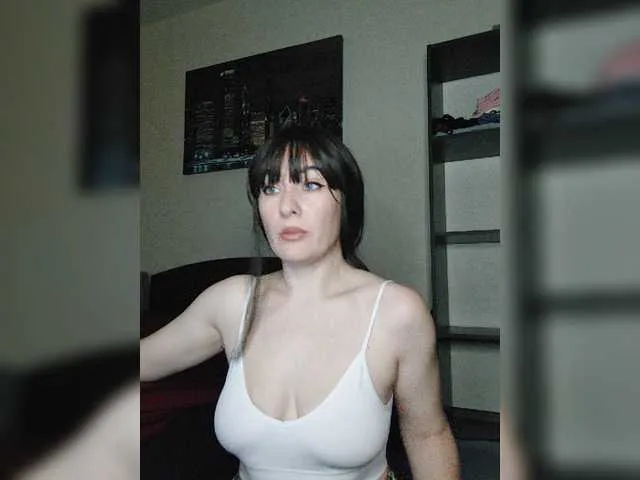 Live sex webcam photo for Zeeeme #288062156