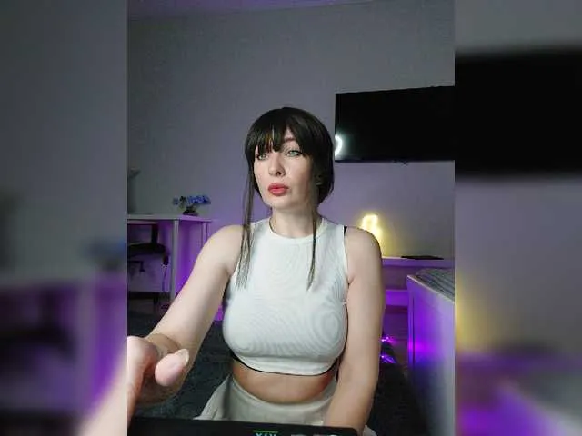 Live sex webcam photo for Zeeeme #288062179