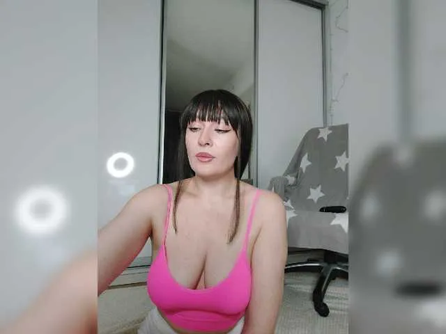 Live sex webcam photo for Zeeeme #288062191