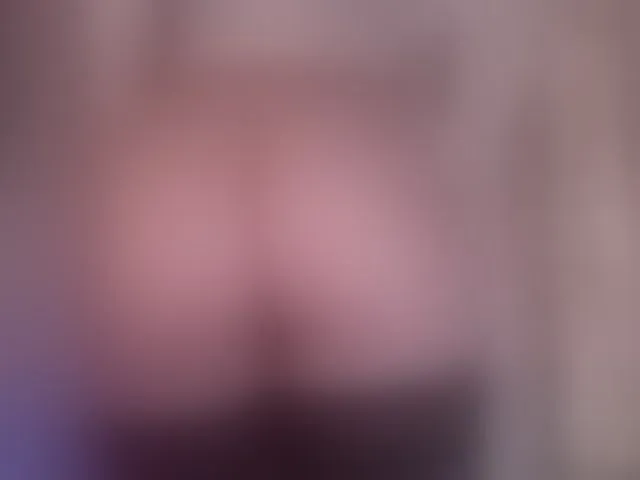 Live sex webcam photo for Zeeeme #293151555