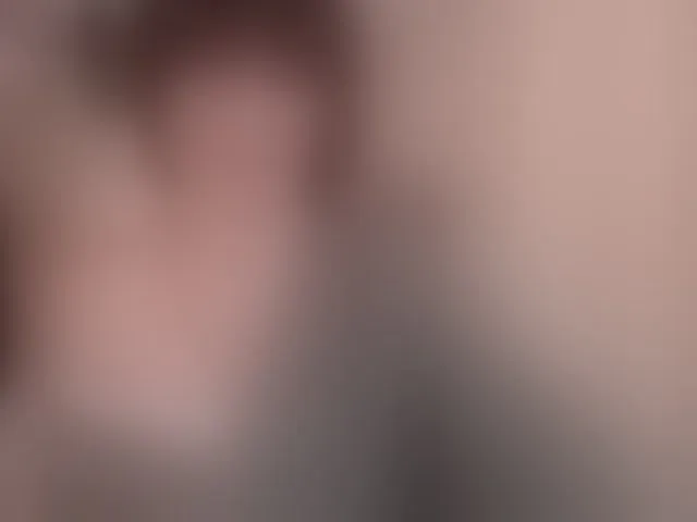 Live sex webcam photo for Zeeeme #294303816