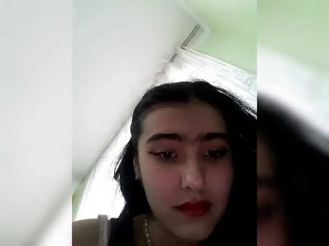 Live sex webcam photo for ZeleYxa #272315601