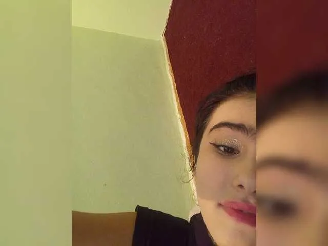 Live sex webcam photo for ZeleYxa #272371287