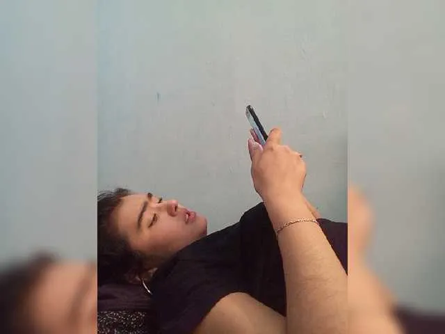 Live sex webcam photo for ZeleYxa #272374654