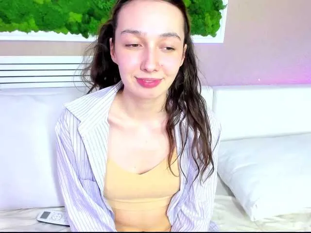 Live sex webcam photo for ZendayaBae #272426746