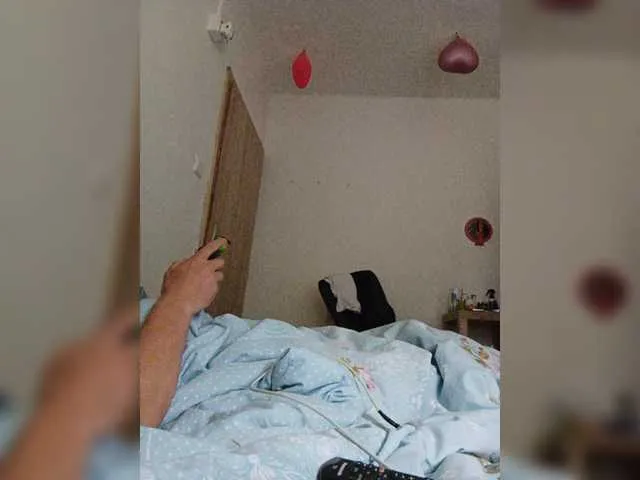 Live sex webcam photo for Zero0903 #275990940