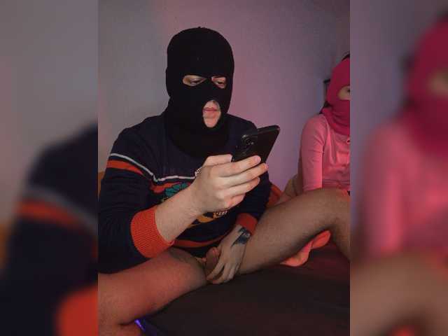 Live sex webcam photo for ZeskainkaCouple #277127142