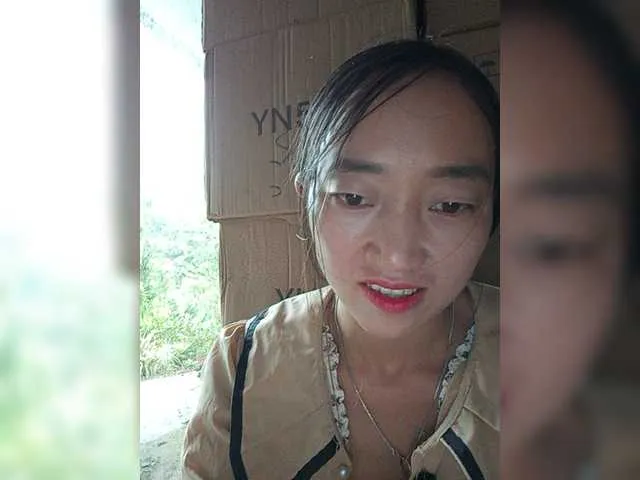 Live sex webcam photo for Zhan9 #278212701