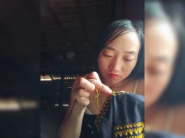 Live sex webcam photo for Zhan9 #286197026