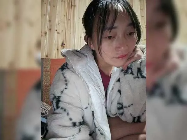 Live sex webcam photo for Zhan9 #290357473