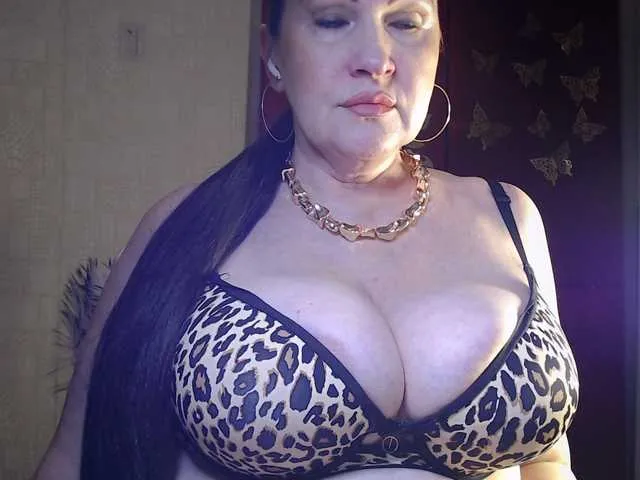 Live sex webcam photo for Zipper1970 #291322433