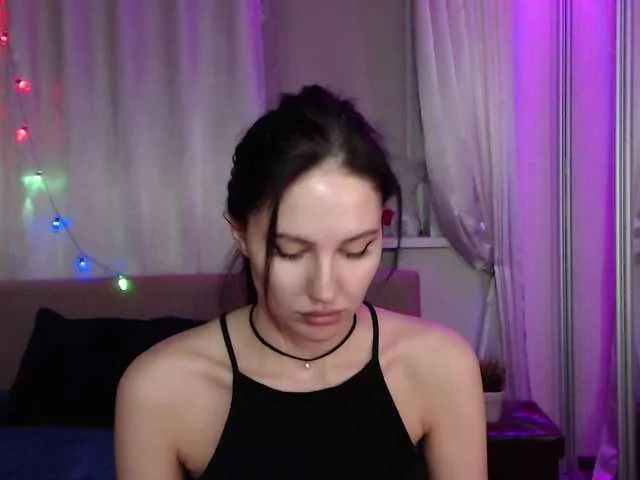 Live sex webcam photo for Zlata777 #276992800