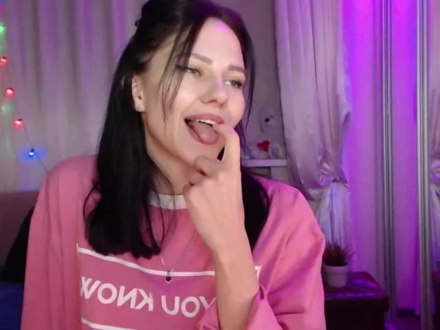 Live sex webcam photo for Zlata777 #277596676