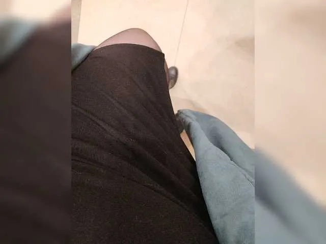 Live sex webcam photo for Zlatalata #276680398