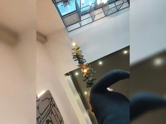 Live sex webcam photo for Zlatalata #276996783