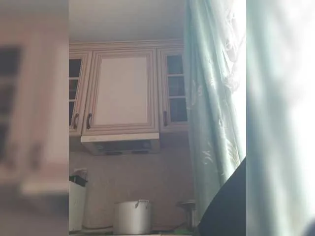 Live sex webcam photo for Zlykaa #291795022