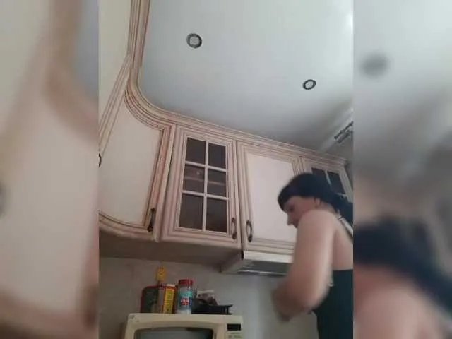 Live sex webcam photo for Zlykaa #291843823