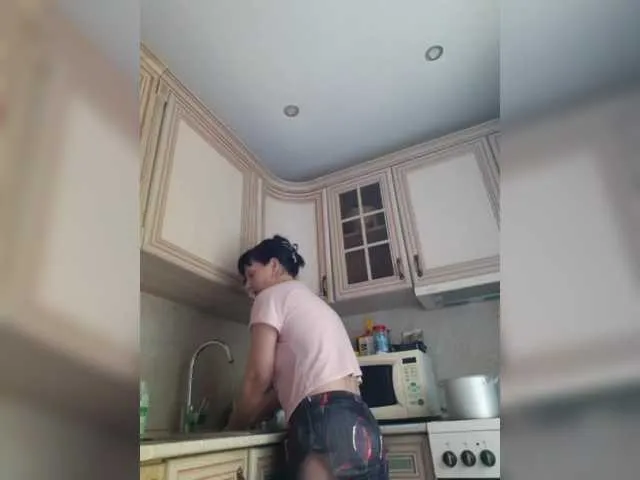 Live sex webcam photo for Zlykaa #291984525