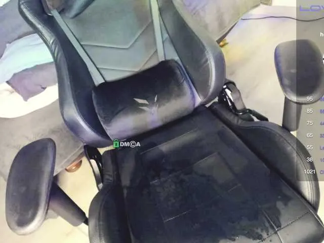 Live sex webcam photo for Zoe-0 #275677991