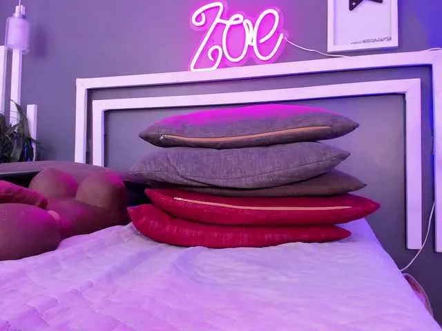Live sex webcam photo for Zoe-Evans #276343565