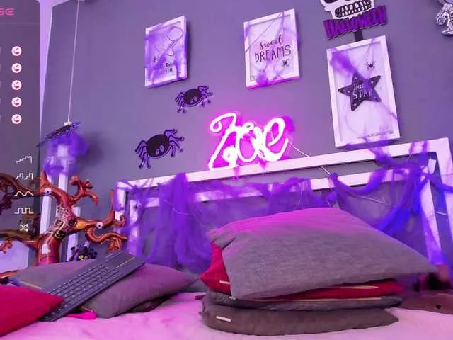 Live sex webcam photo for Zoe-Evans #276531948