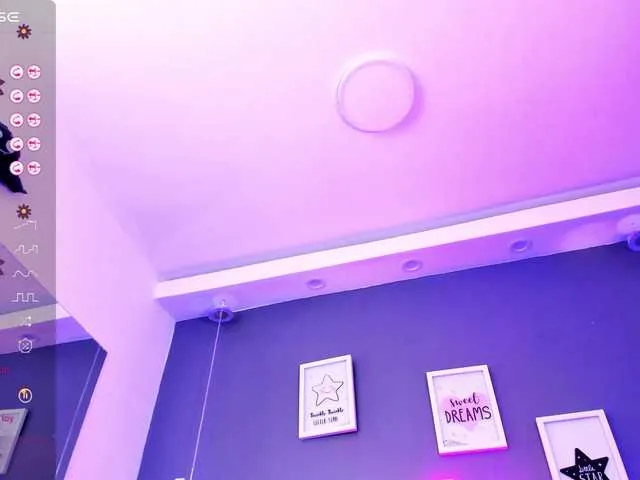 Live sex webcam photo for Zoe-Evans #276854760
