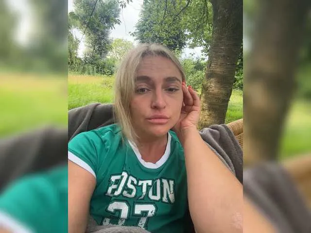 Live sex webcam photo for Zoe-p #278210101