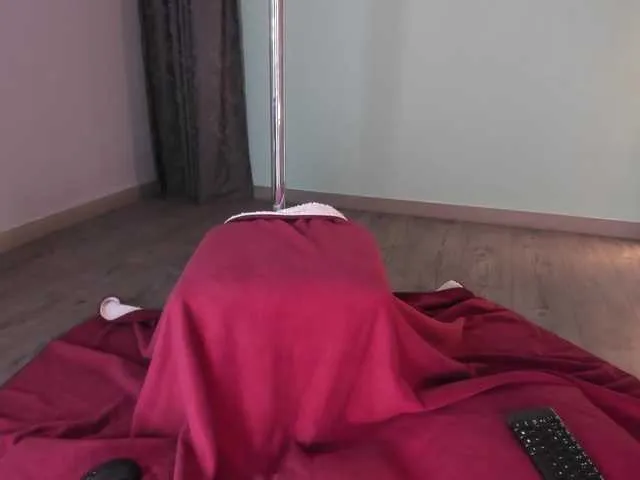 Live sex webcam photo for Zoe-s #291799118