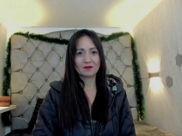 Live sex webcam photo for Zoe333 #276850578