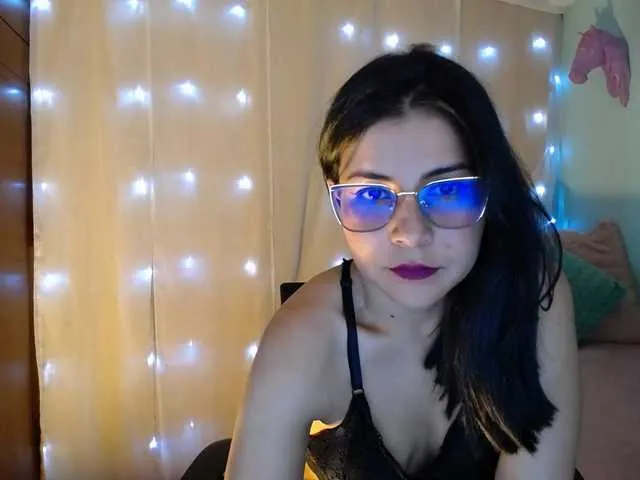 Live sex webcam photo for ZoeAdamss #275482679