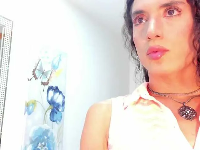 Live sex webcam photo for ZoeBrunetter #273304437