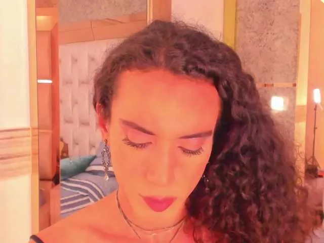 Live sex webcam photo for ZoeBrunetter #273942428