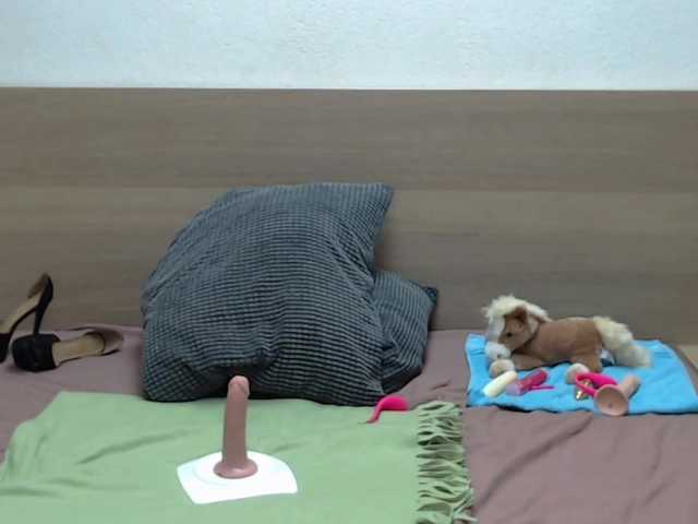 Live sex webcam photo for ZoeKhalifa #292135378