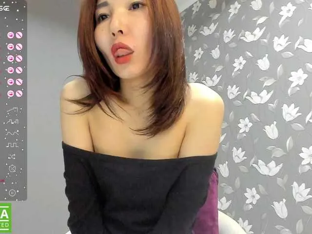 Live sex webcam photo for ZoeKlarxxx #277845038