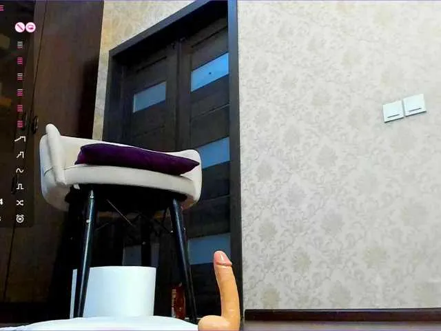 Live sex webcam photo for ZoeKlarxxx #290242337